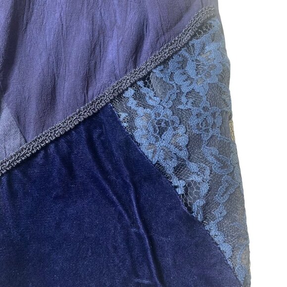 Blue Velvet and Lace Patchwork Button Up Lined Lightweight Vest Women’s Large - Picture 4 of 8